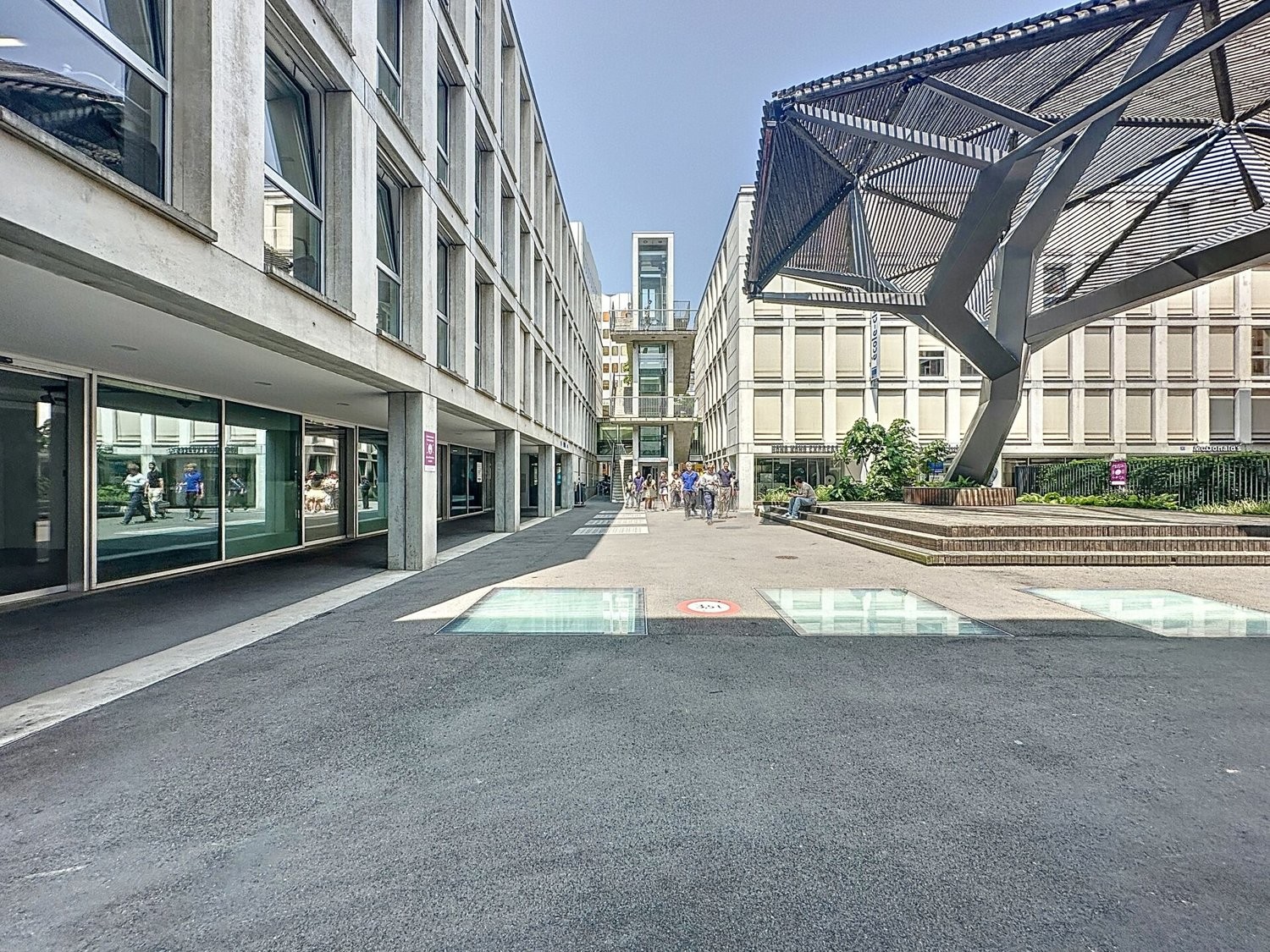 380m² Laden