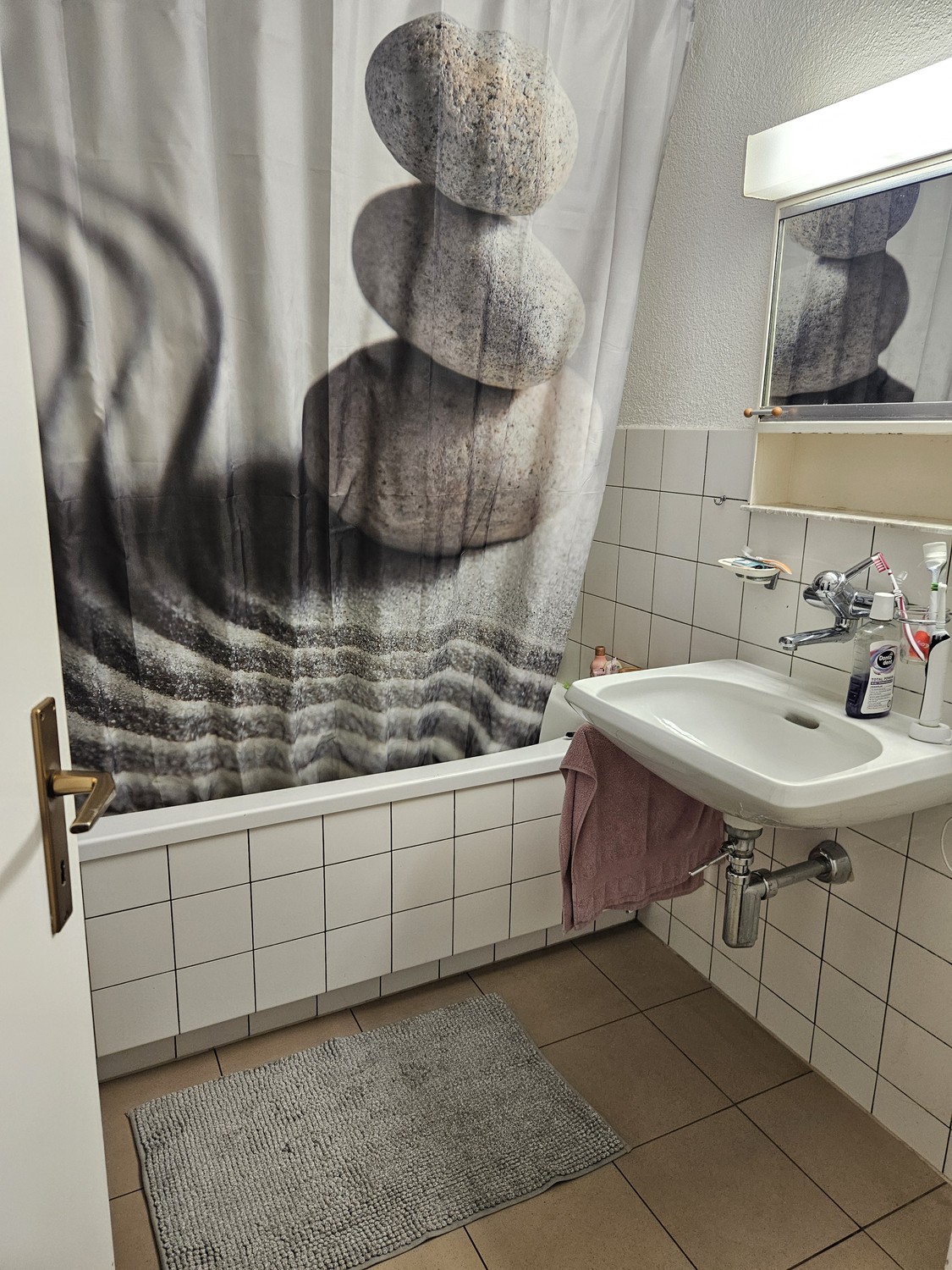Room in a shared flat, Foto 5 von 5