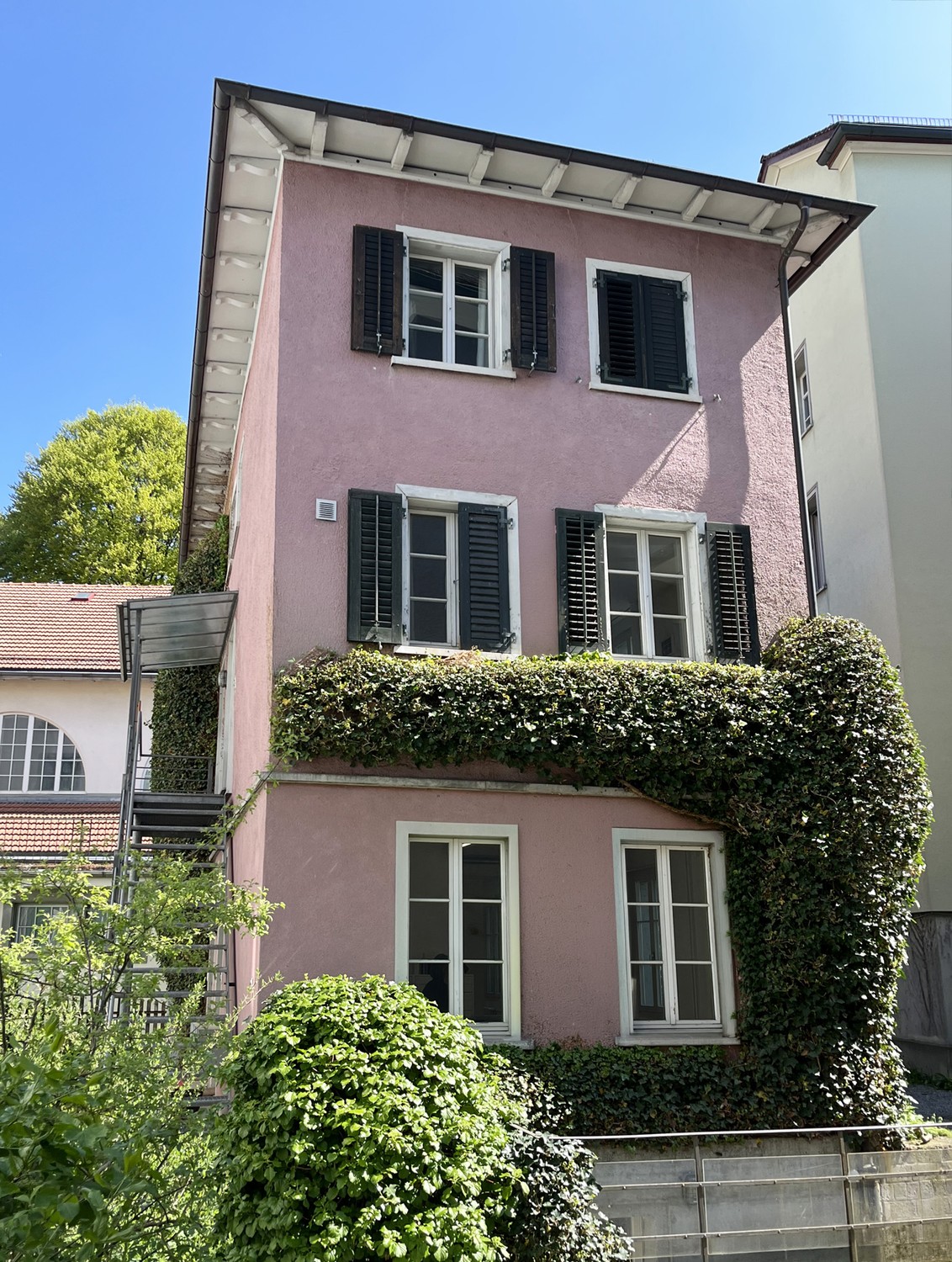 22-22m² commercial