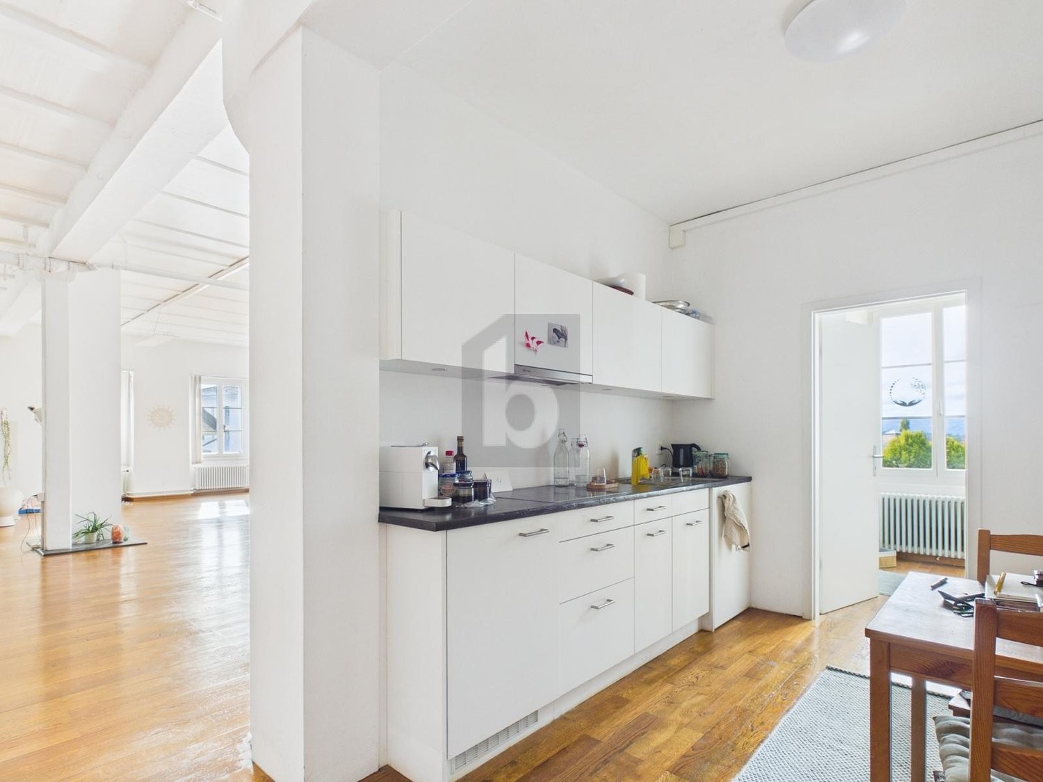 170m² office