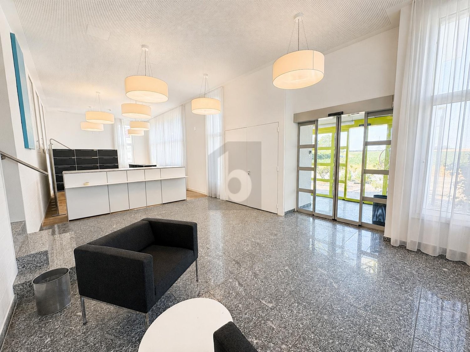 380m² office, Foto 1 von 4
