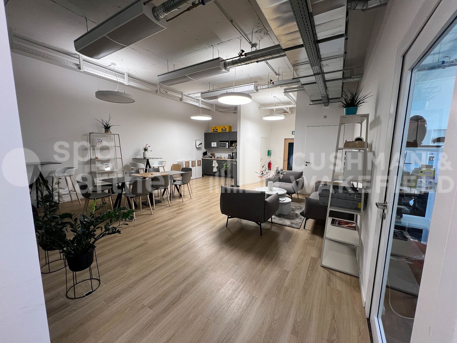 298m² office, Foto 6 von 10