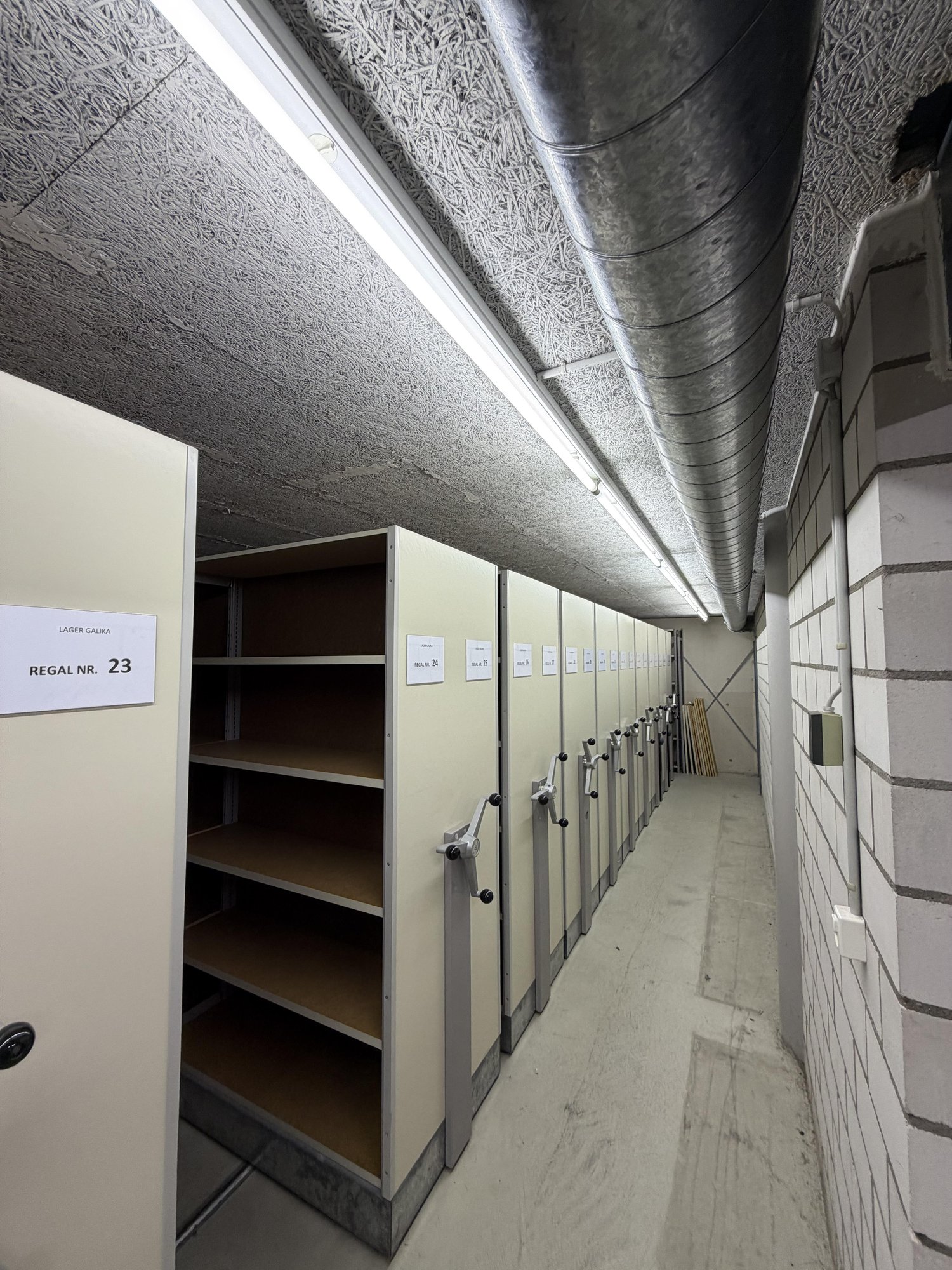 100m² storage room, Foto 3 von 3