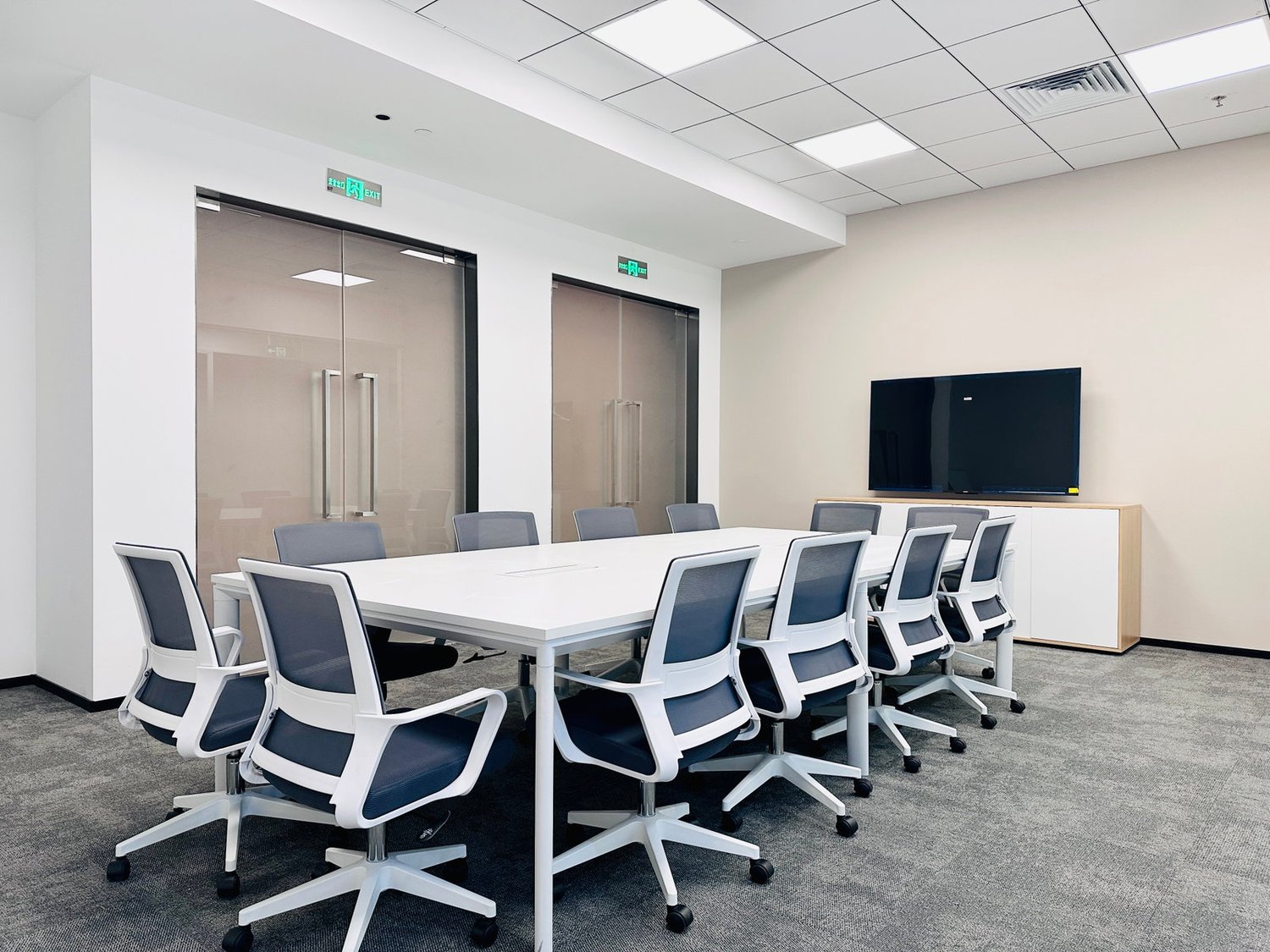 150m² office