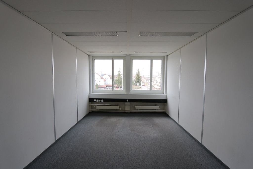 14m² office