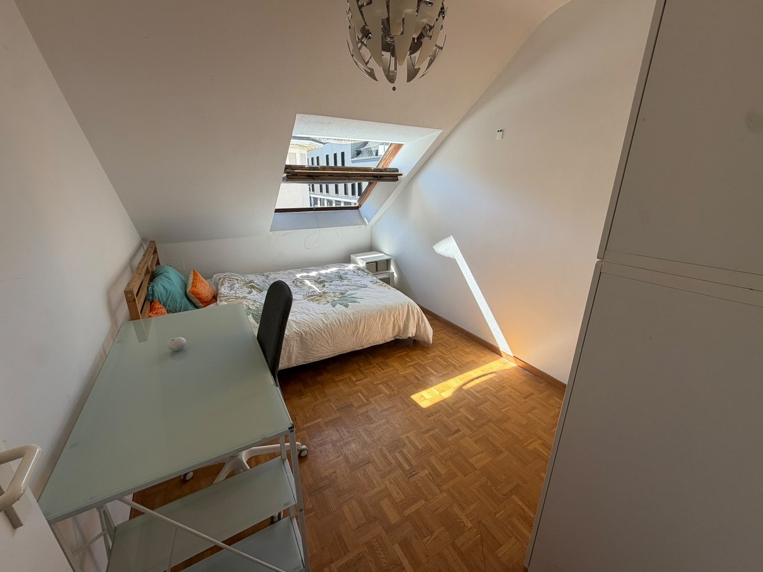 Zimmer in einer Wohngemeinschaft, Foto 3 von 3