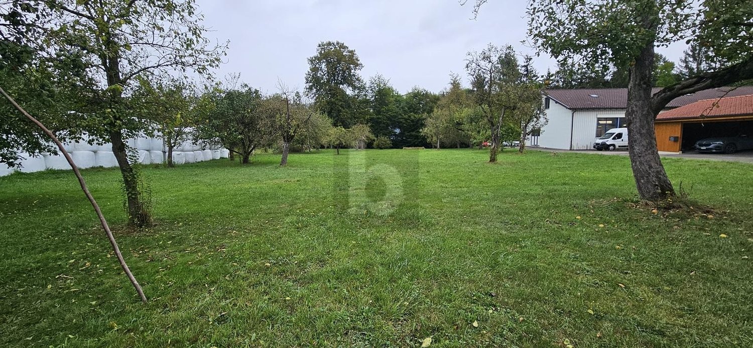 2098m² building land
