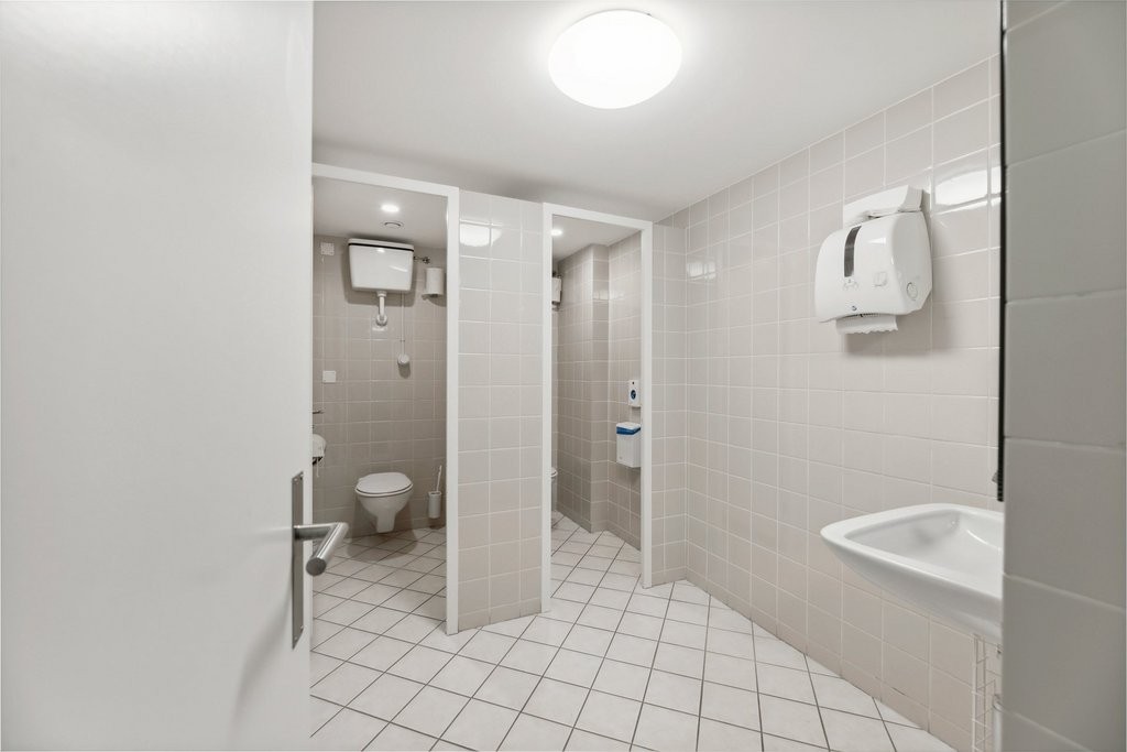 635m² ufficio, foto 7 di 10
