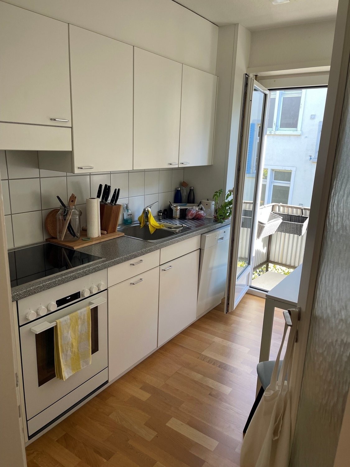 2 ½ rooms furnished flat, Foto 3 von 4