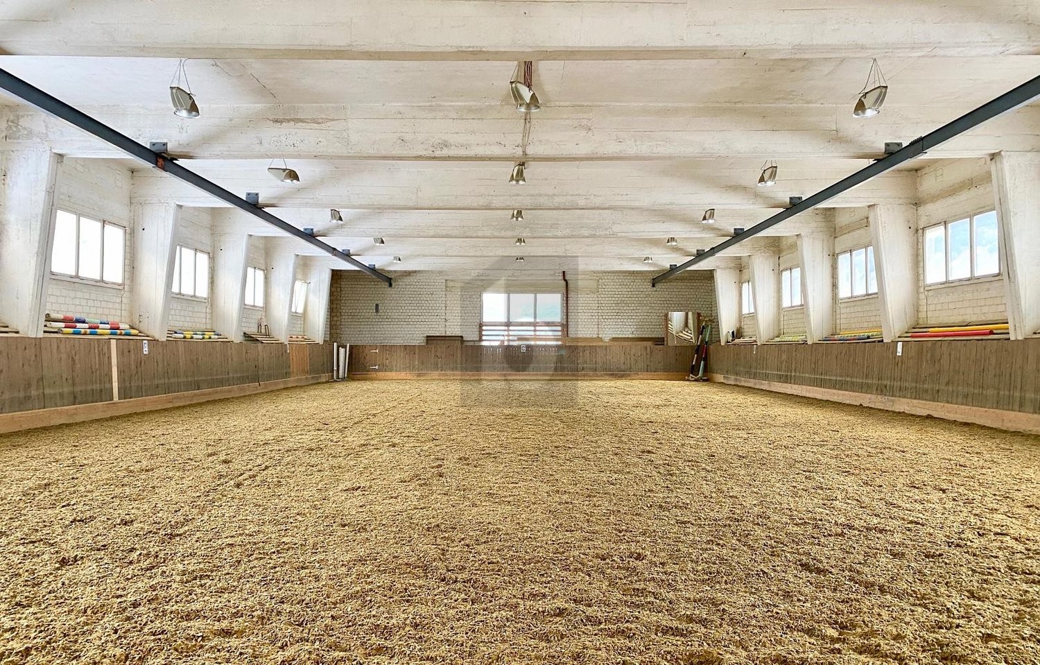 950m² industrial object, Foto 1 von 4