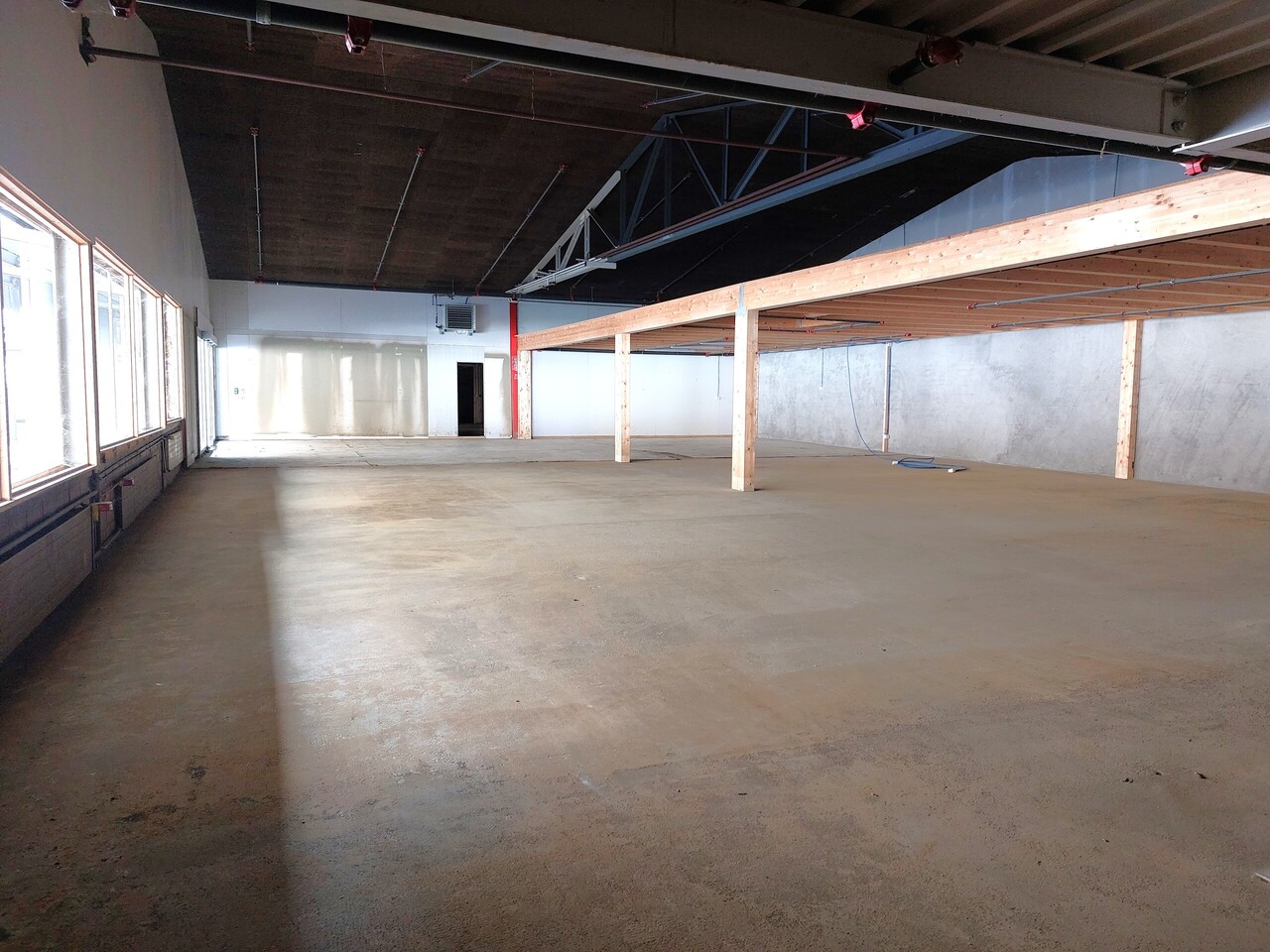 582m² Atelier, Foto 1 von 6