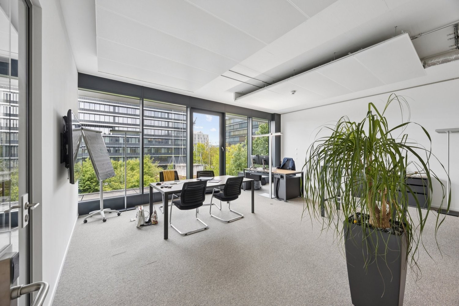 1048m² office, Foto 5 von 5