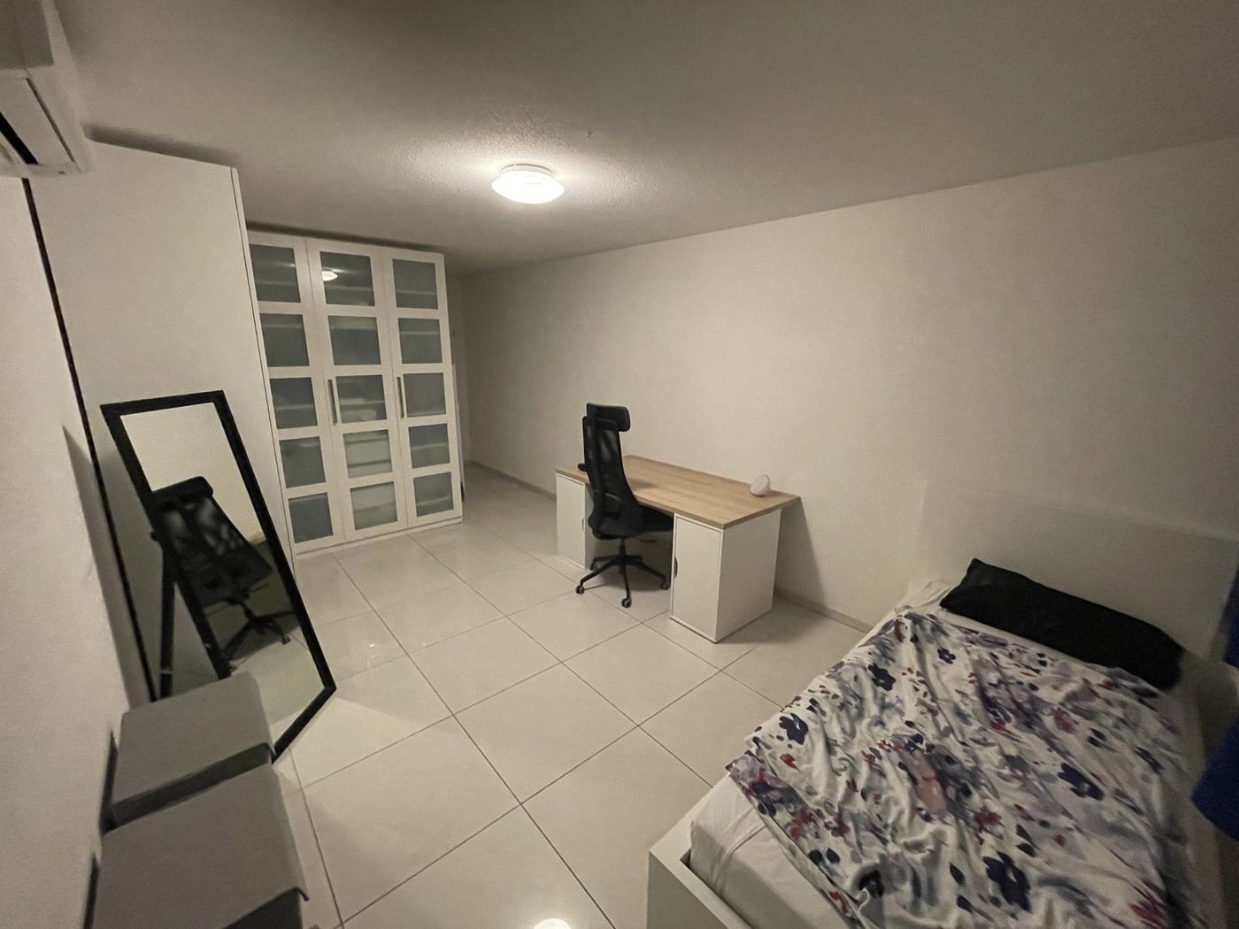 Room in a shared flat, Foto 3 von 8