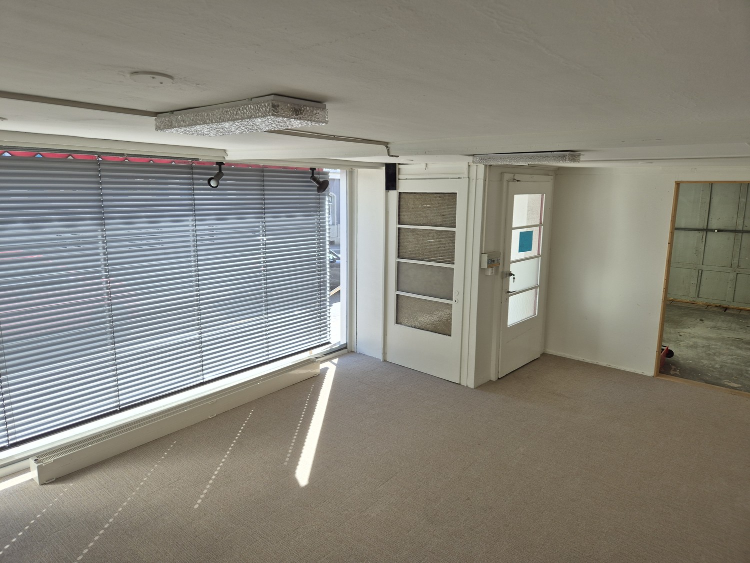 27m² commercial