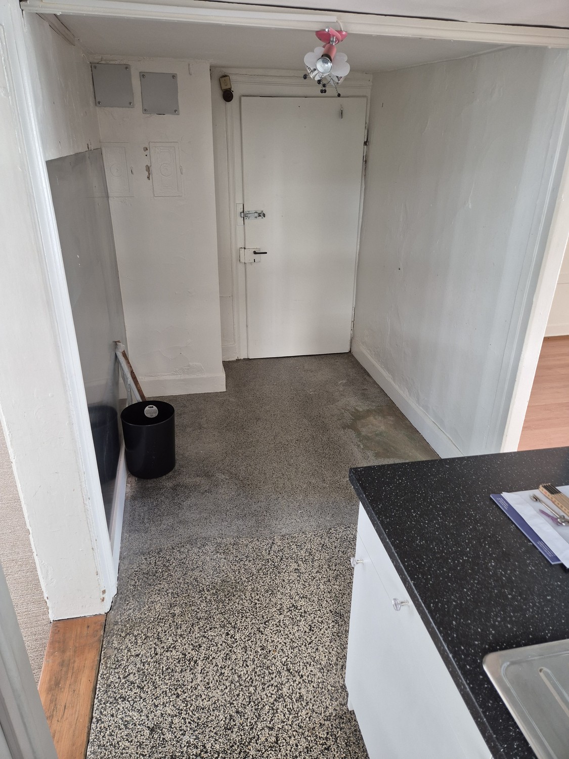27m² commercial
