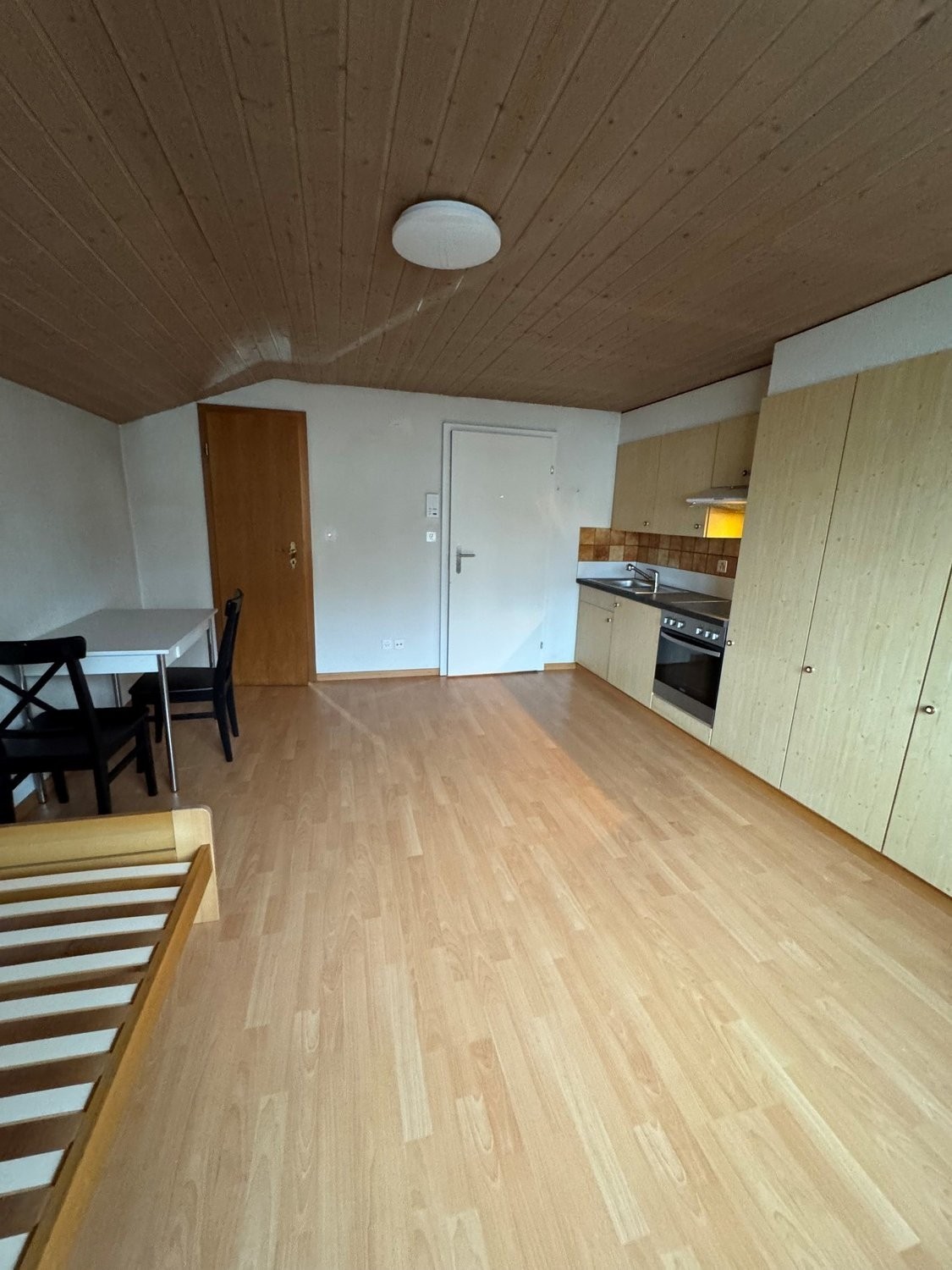 2 room studio