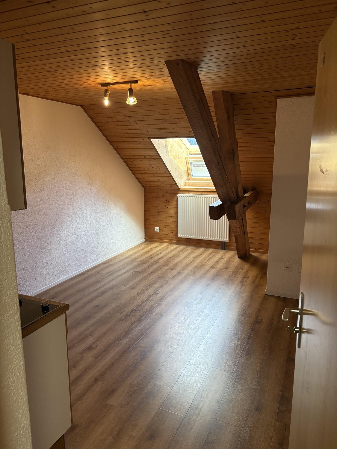 1 Zimmer Einzelzimmer, Foto 1 von 6