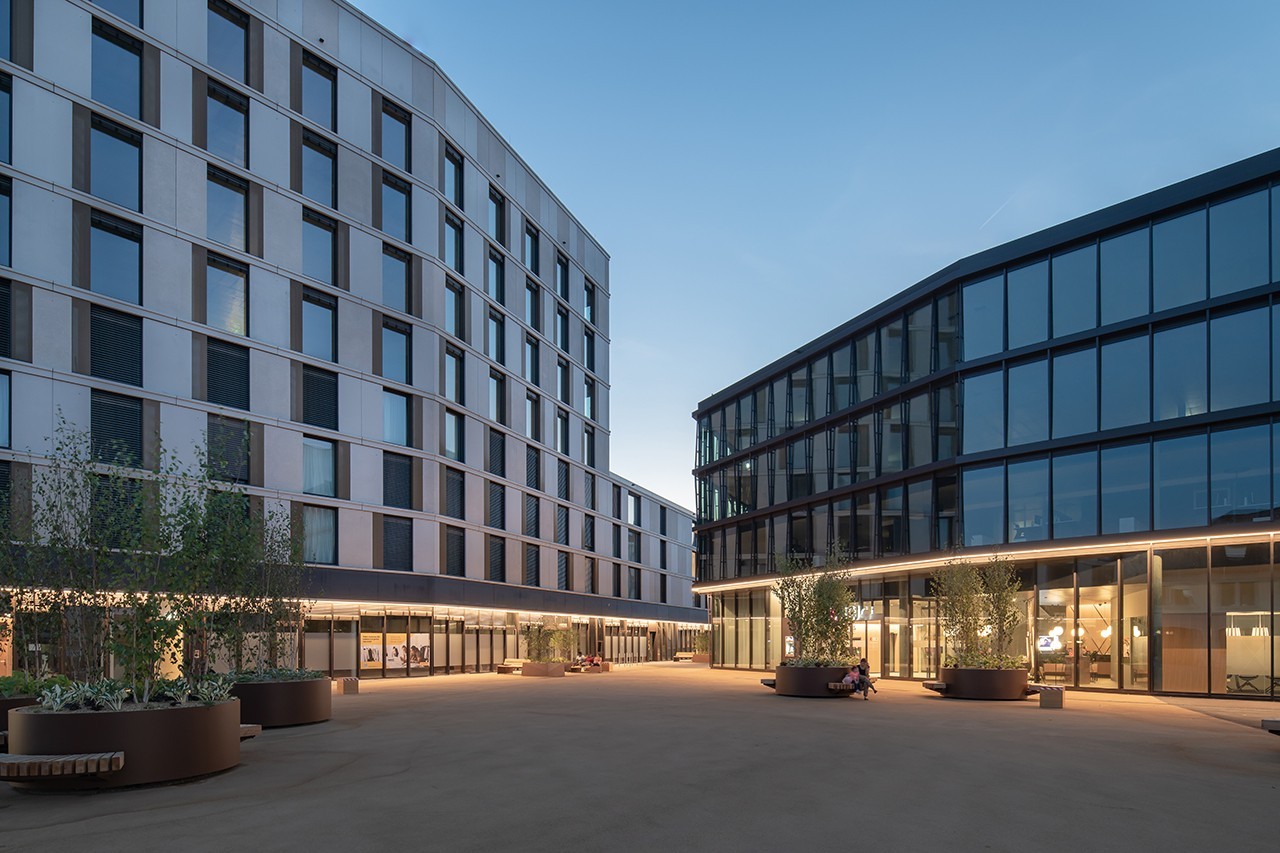 150-2000m² office