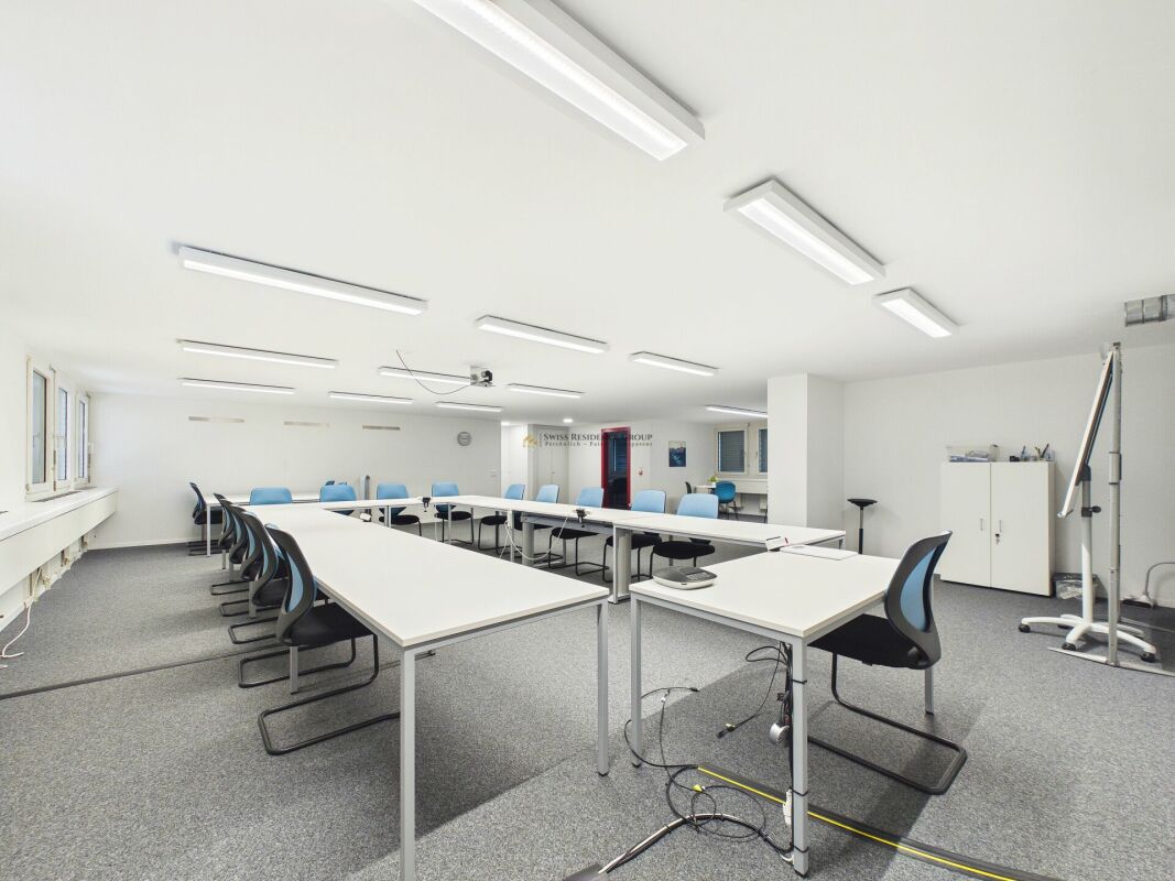 145m² office