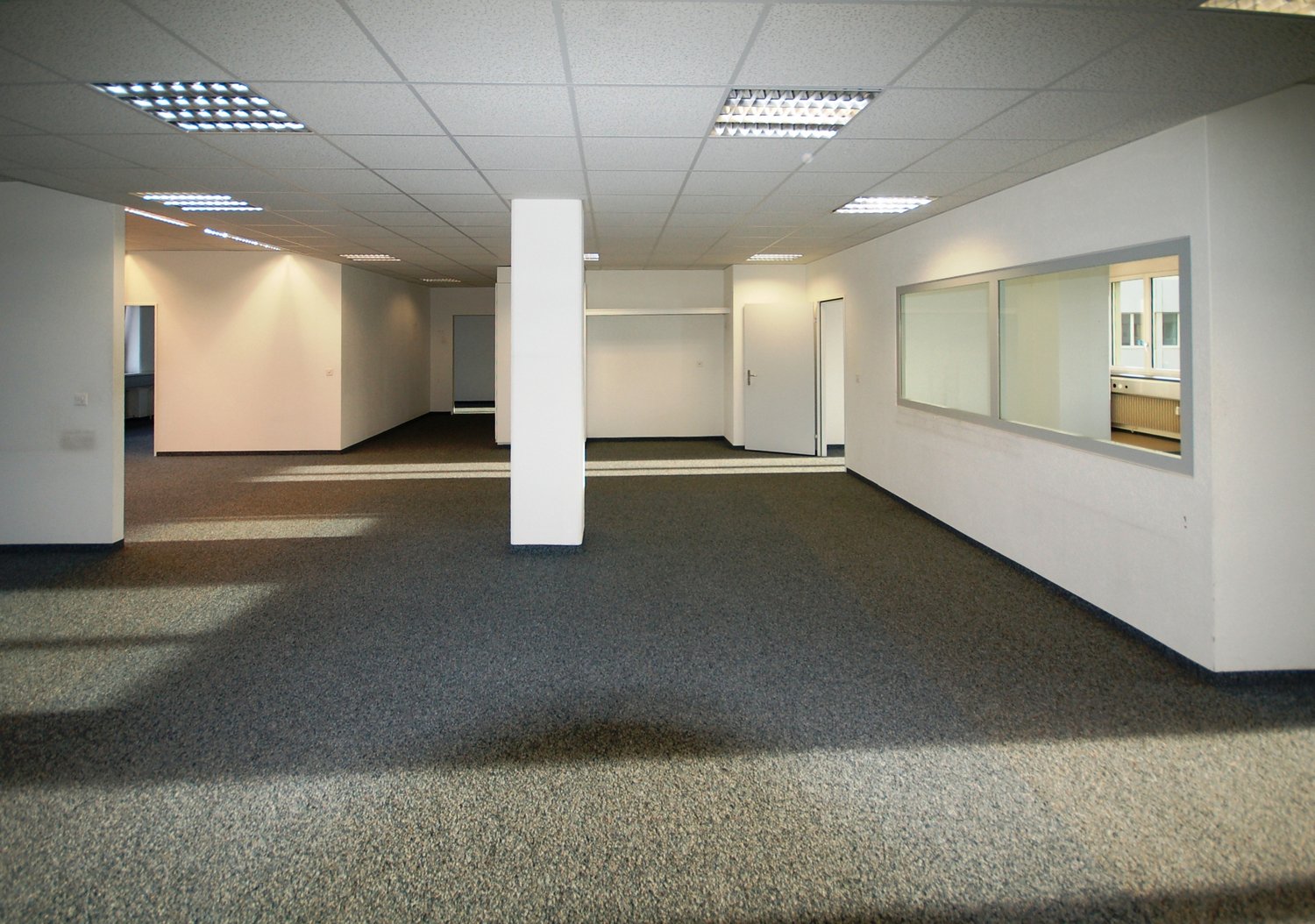 331m² bureau, photo 2 sur 8
