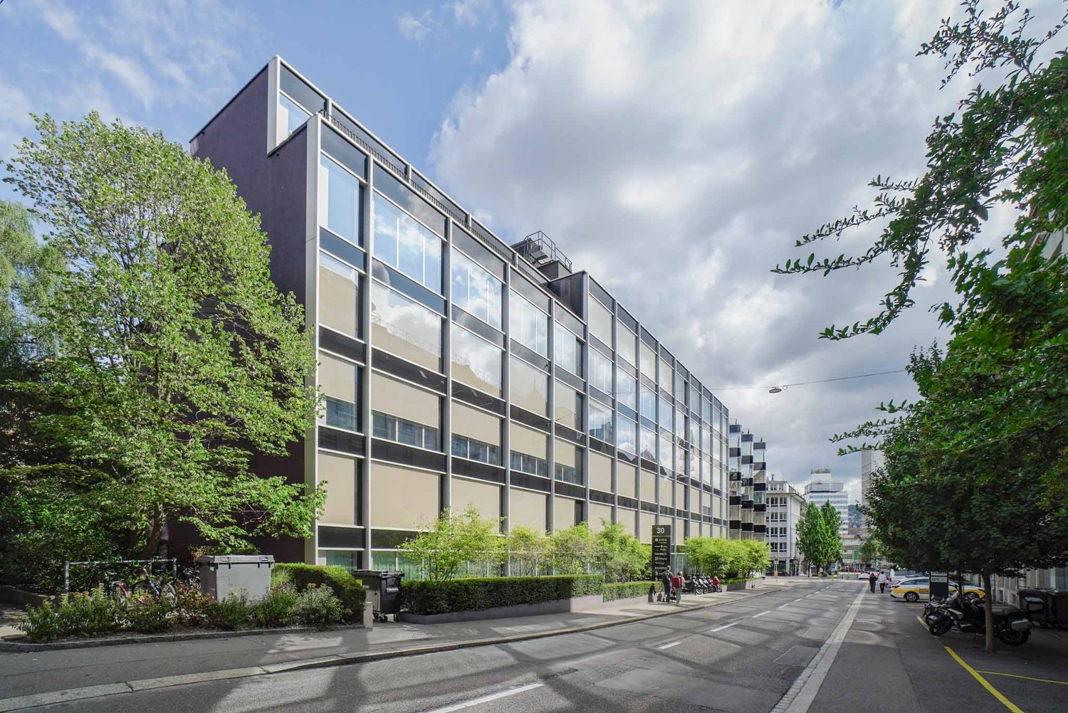 670m² office, Foto 2 von 10