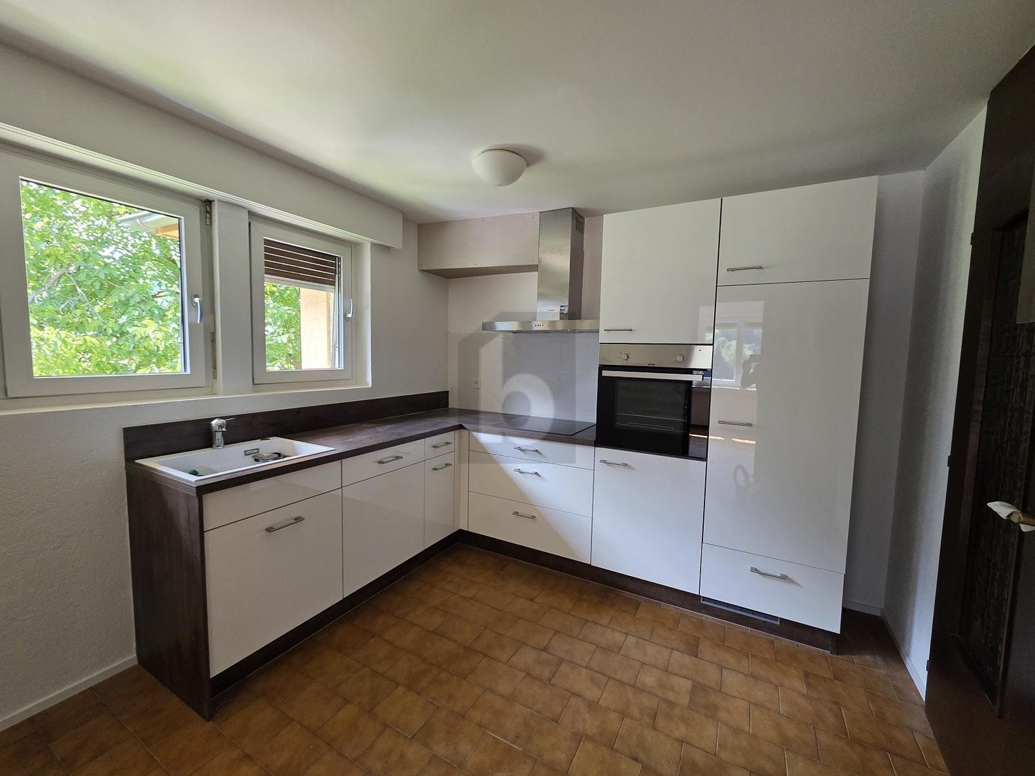 6 Zimmer Wohnung, Foto 3 von 4