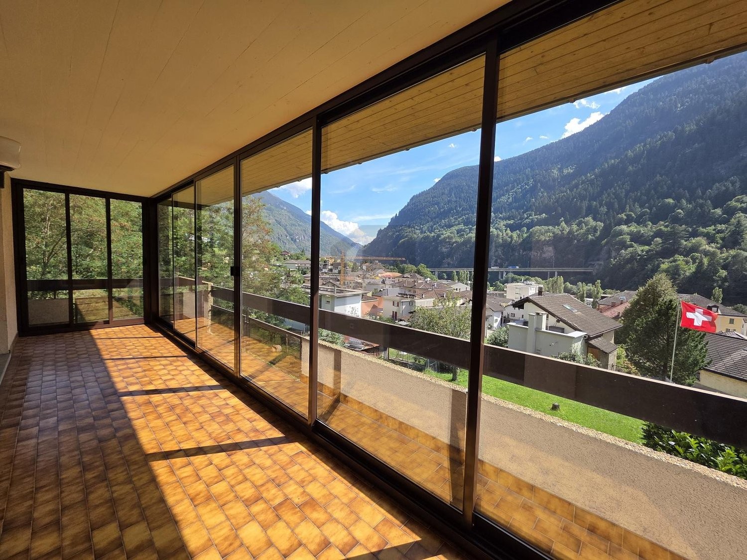 6 Zimmer Wohnung, Foto 4 von 4