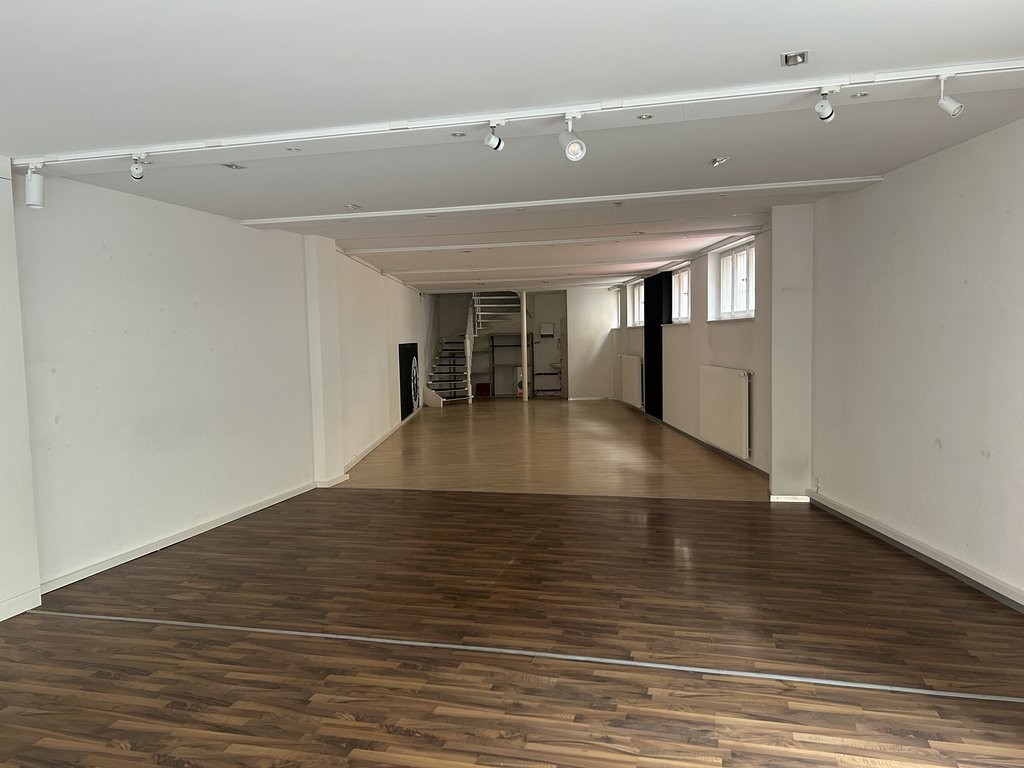 145m² shop, Foto 4 von 5