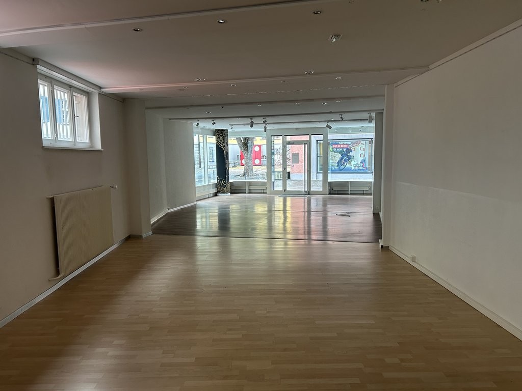 145m² shop, Foto 1 von 5