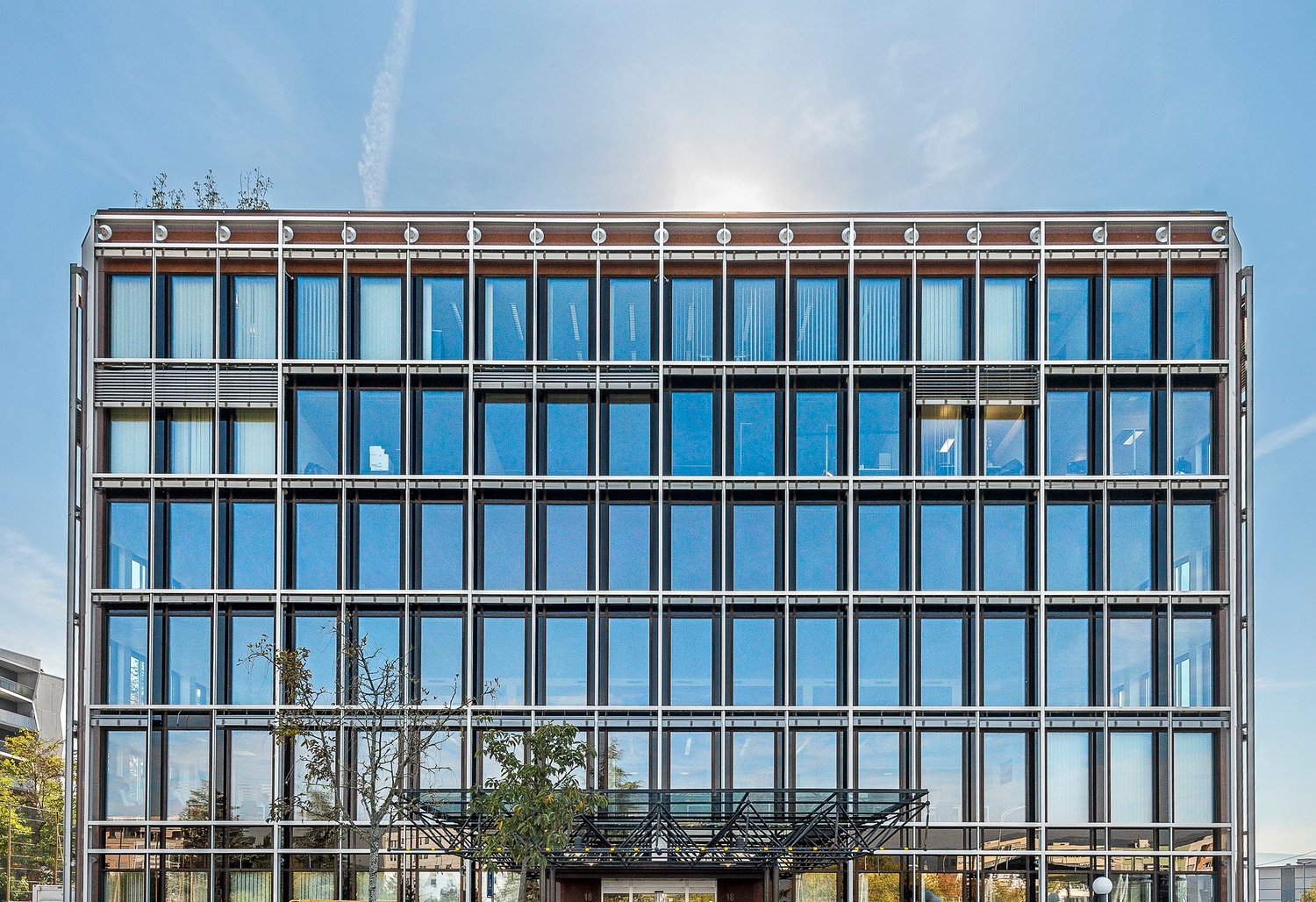 257m² office