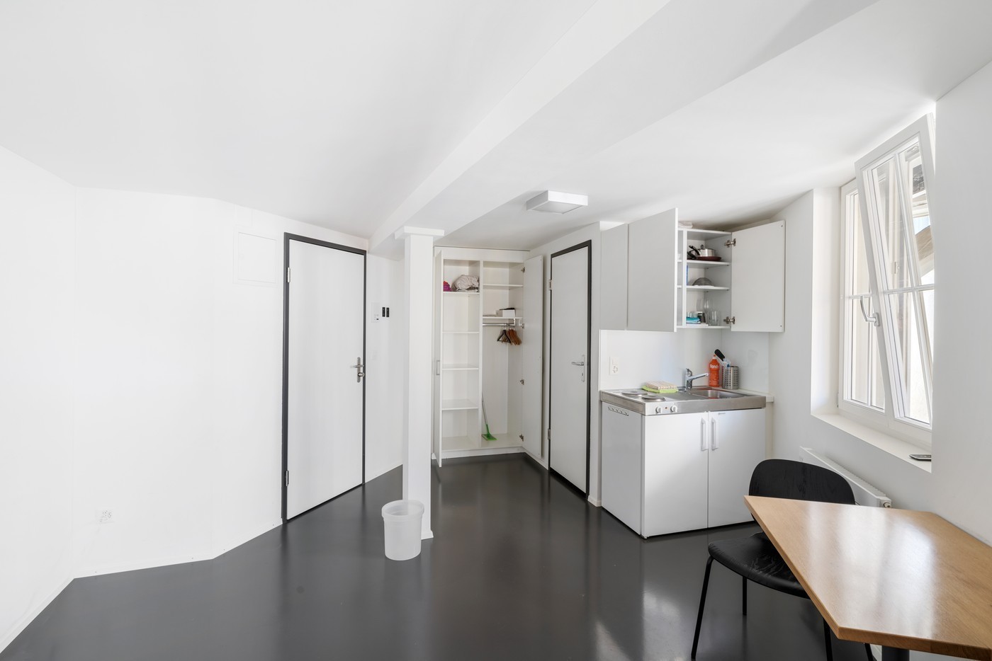 1 room furnished flat, Foto 4 von 6