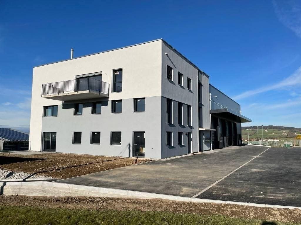101m² office