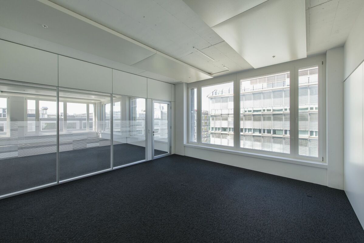 3817m² bureau, photo 8 sur 9