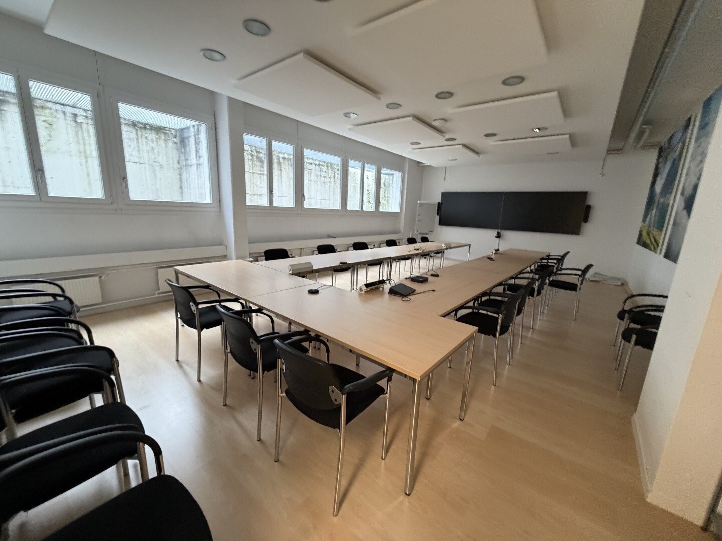 151m² bureau, photo 2 sur 5