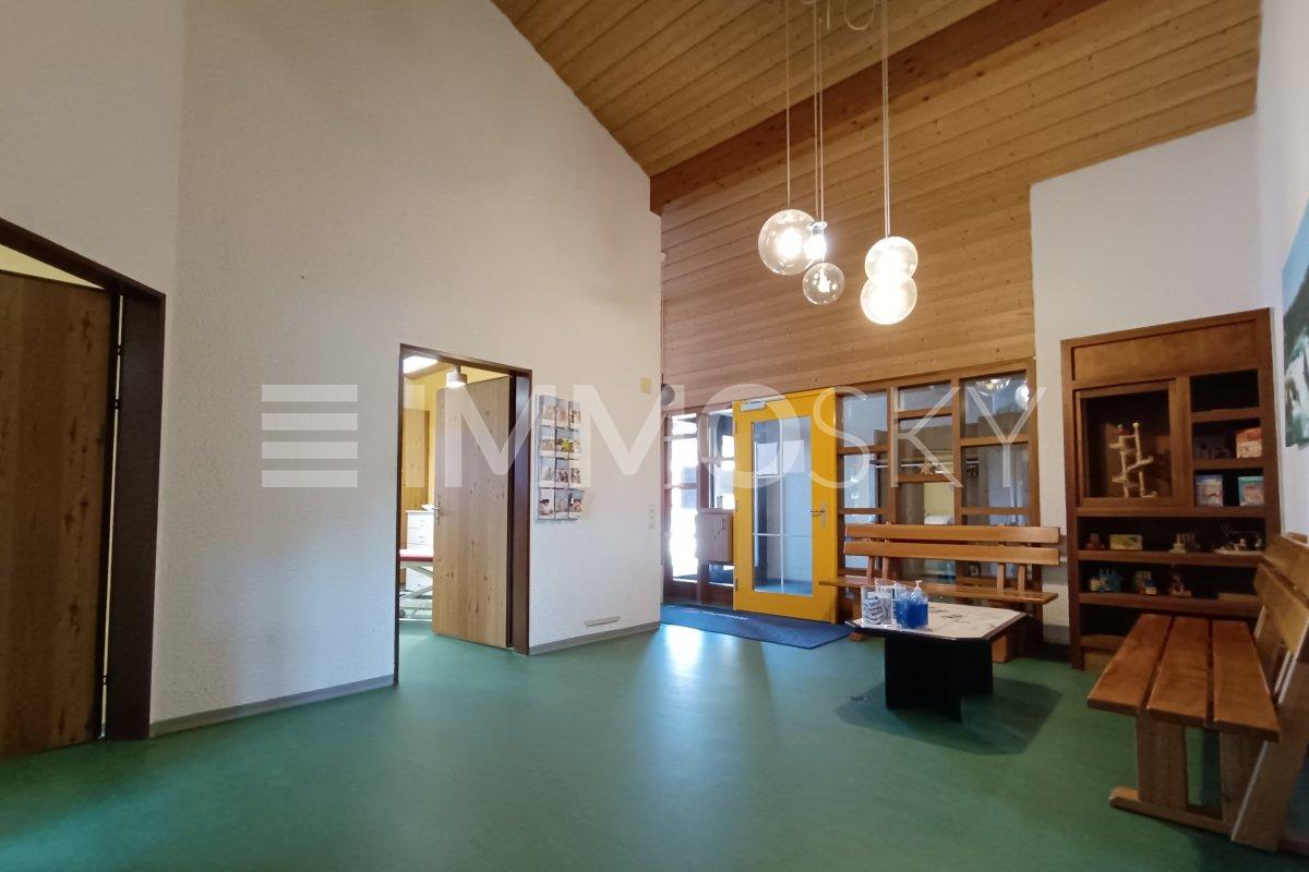 170m² commercial