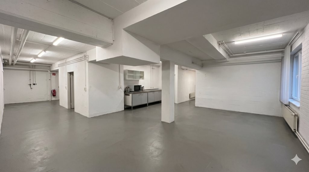 73m² commerciale, foto 2 di 4
