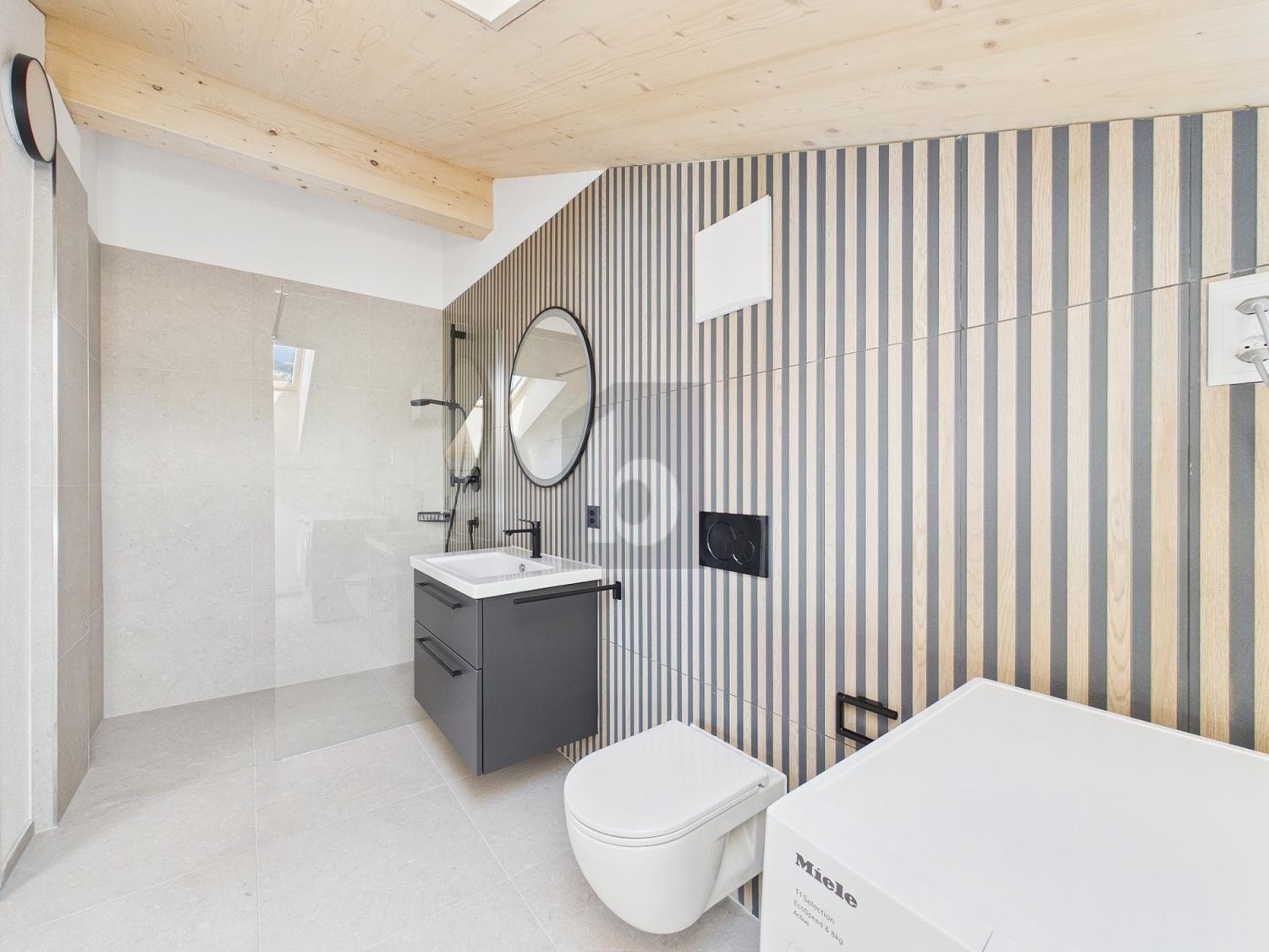 2 ½ rooms roof flat