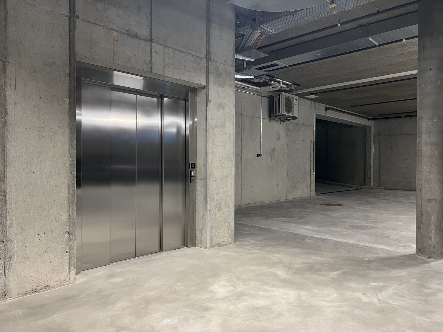 Underground slot