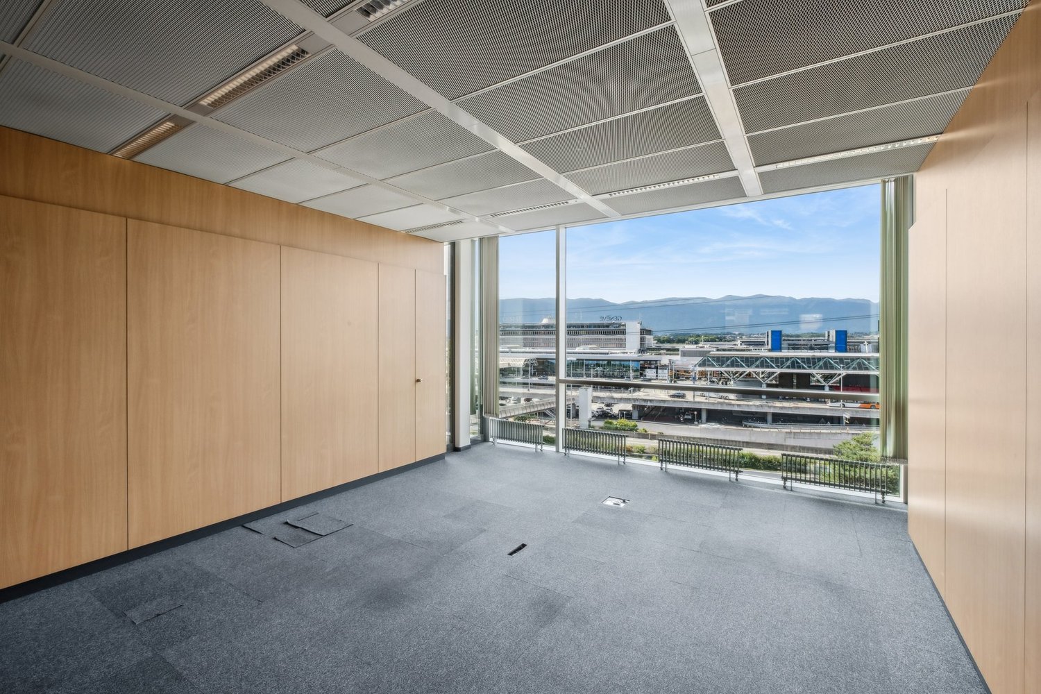 690m² Büro