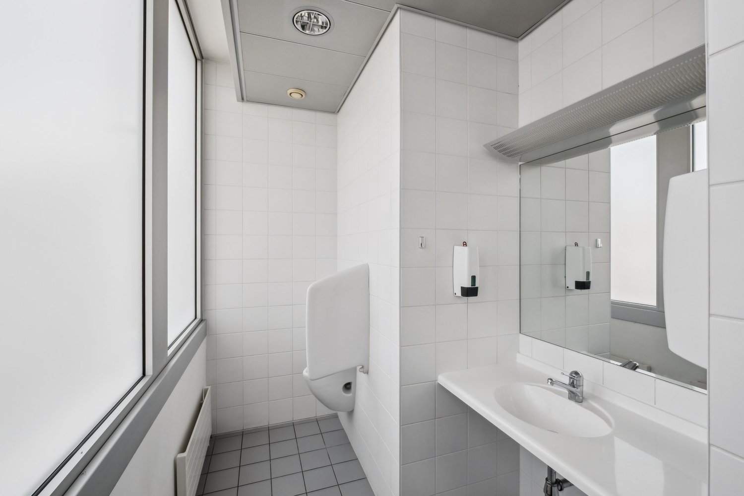 690m² Büro