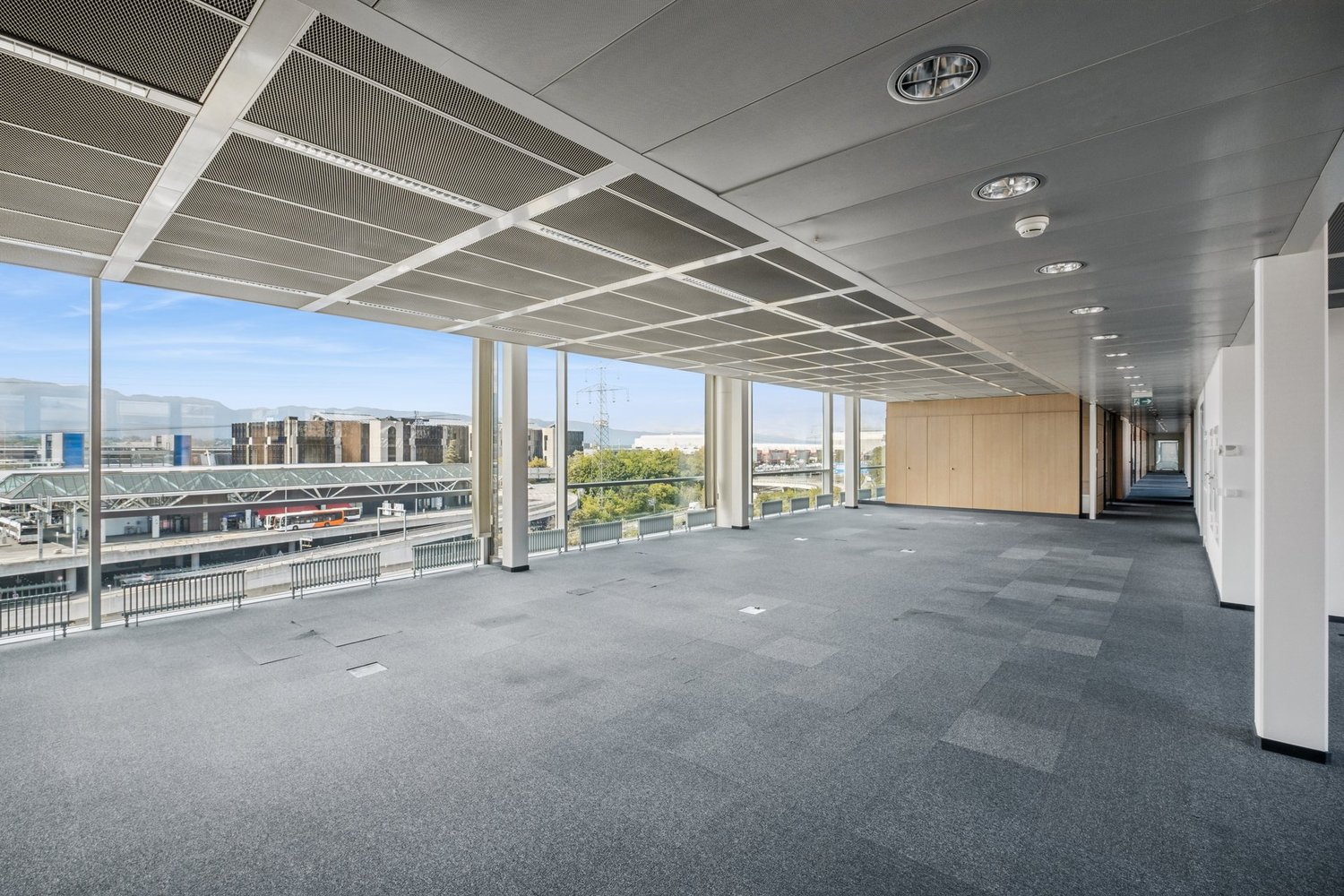 690m² Büro