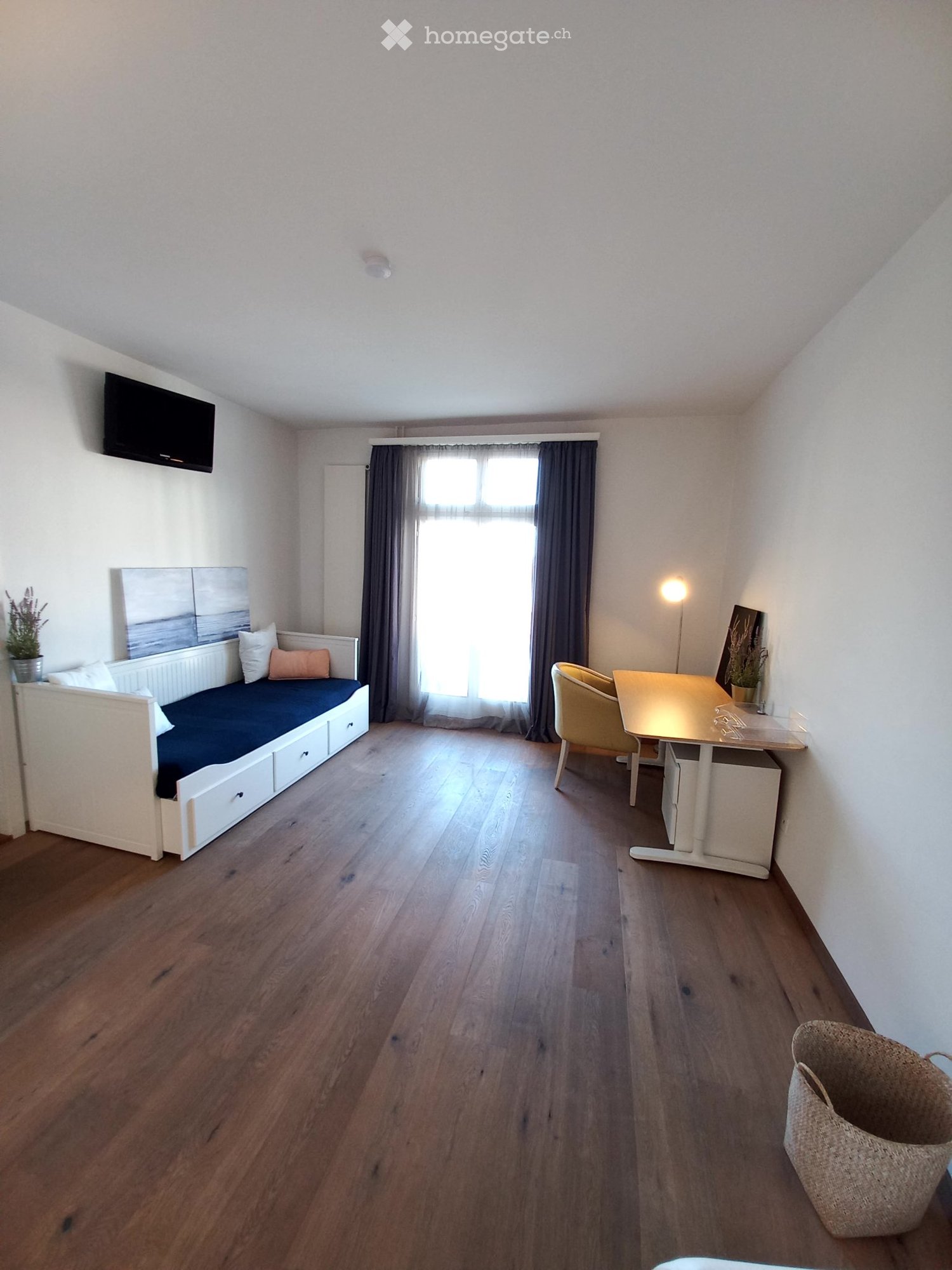 1 room single room