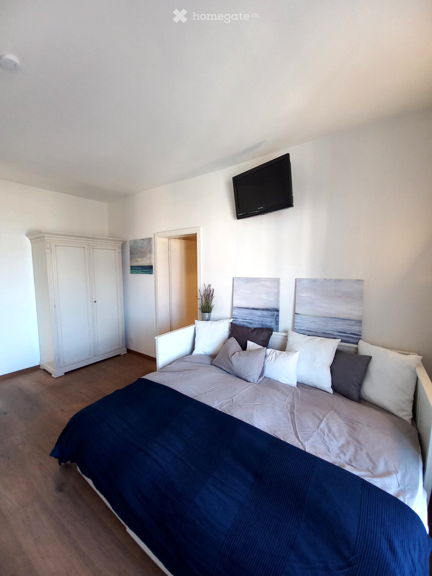 1 room single room