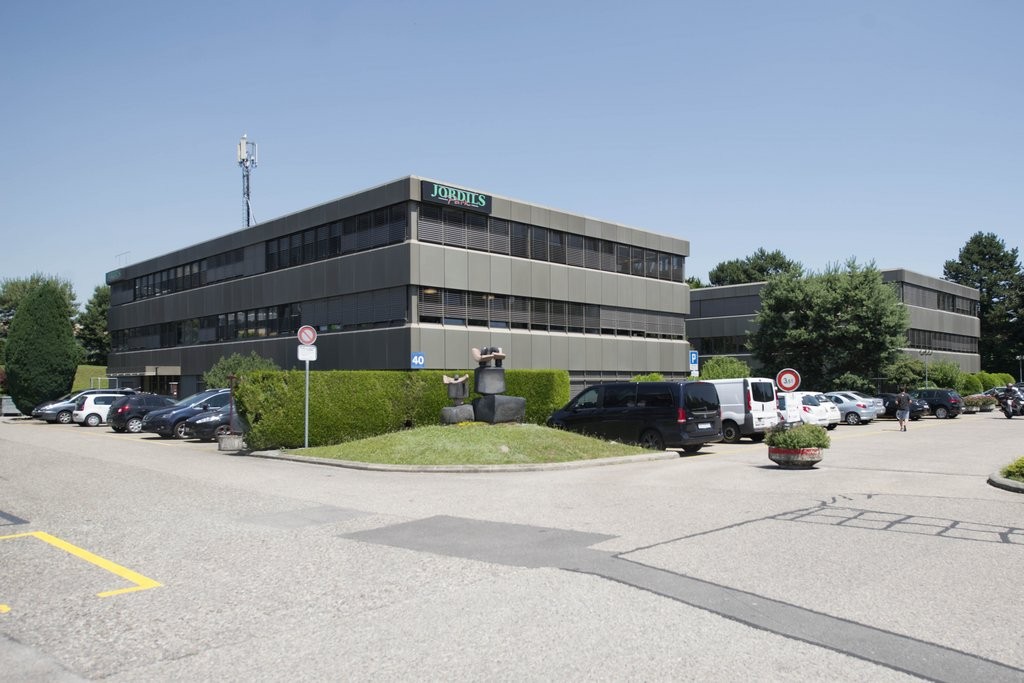 Überdachter Fahrradparkplatz