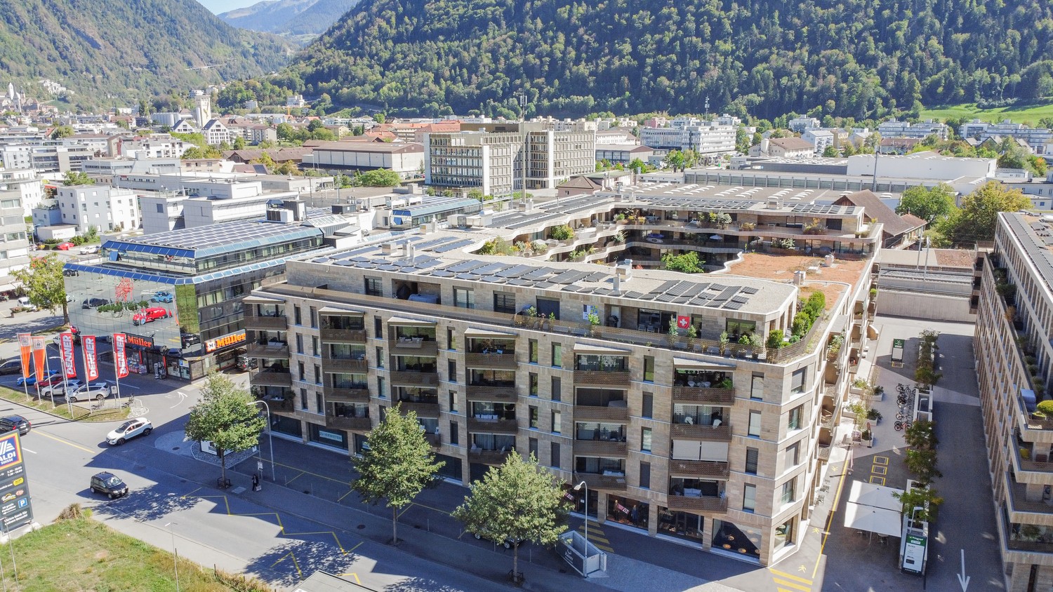 345m² office