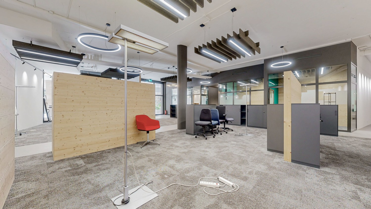 345m² office