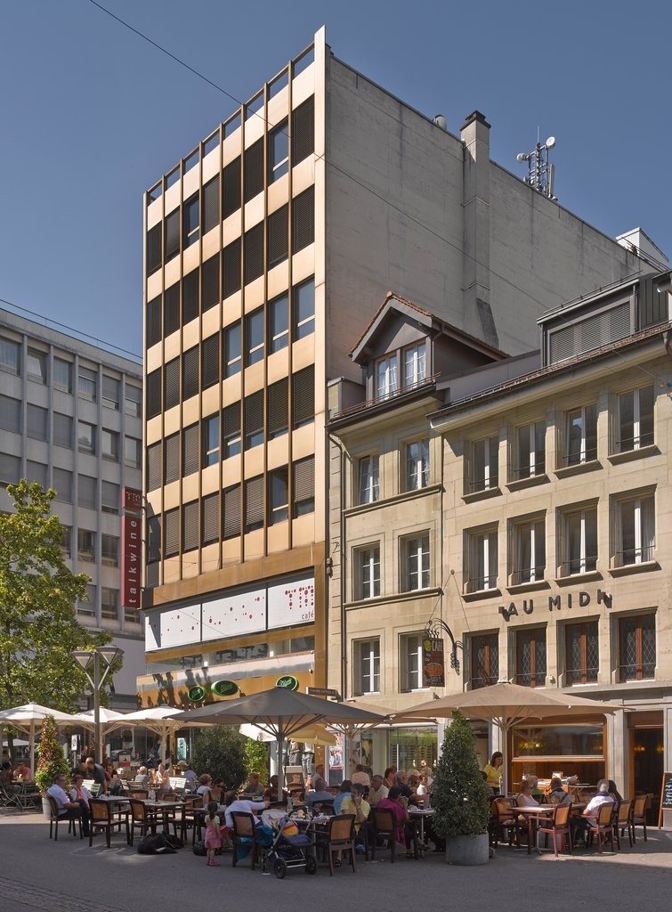 790m² Laden, Foto 1 von 10