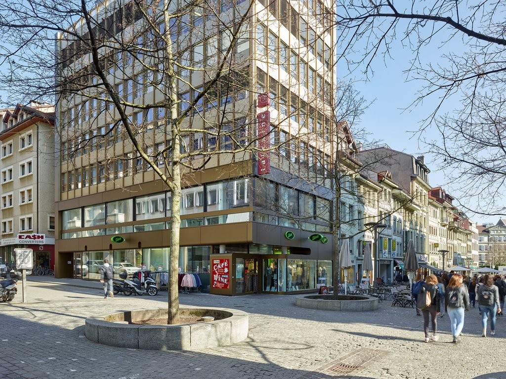 790m² Laden, Foto 2 von 10