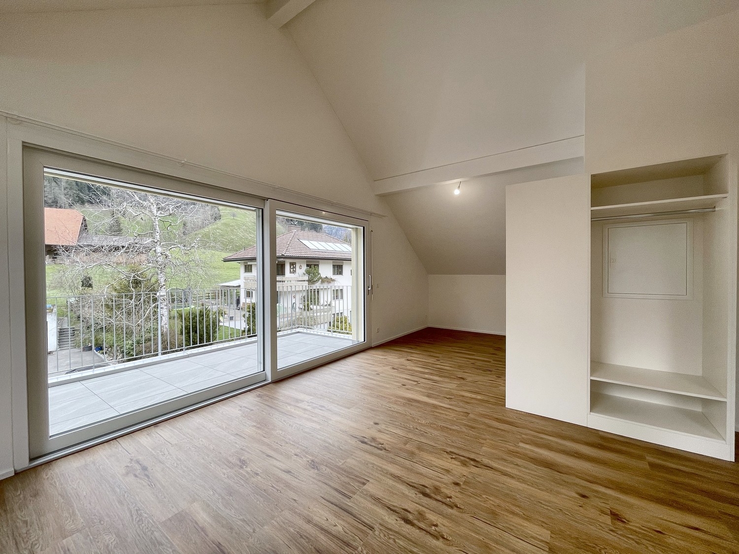 2 ½ rooms roof flat, Foto 3 von 8