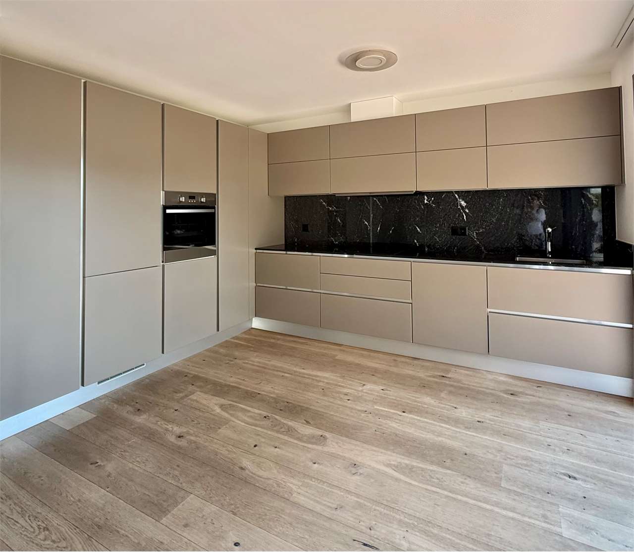 4 ½ Zimmer-Wohnung, Foto 1 von 9
